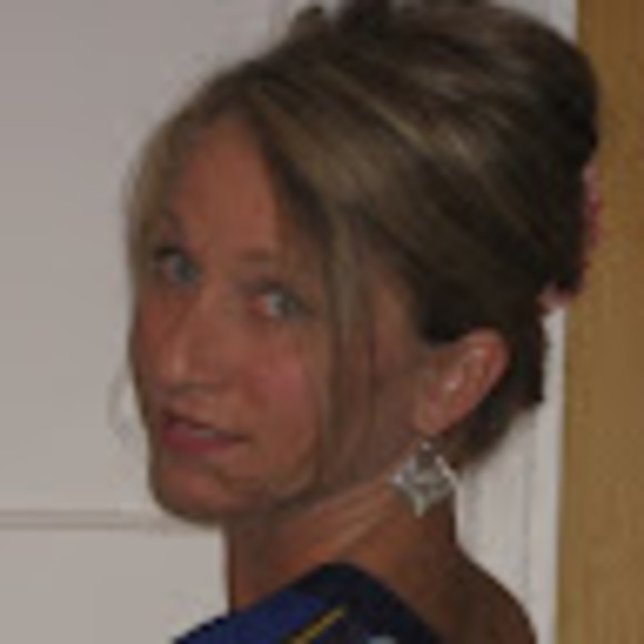 Meet your Posher, Vicki - Picture 1 of 1